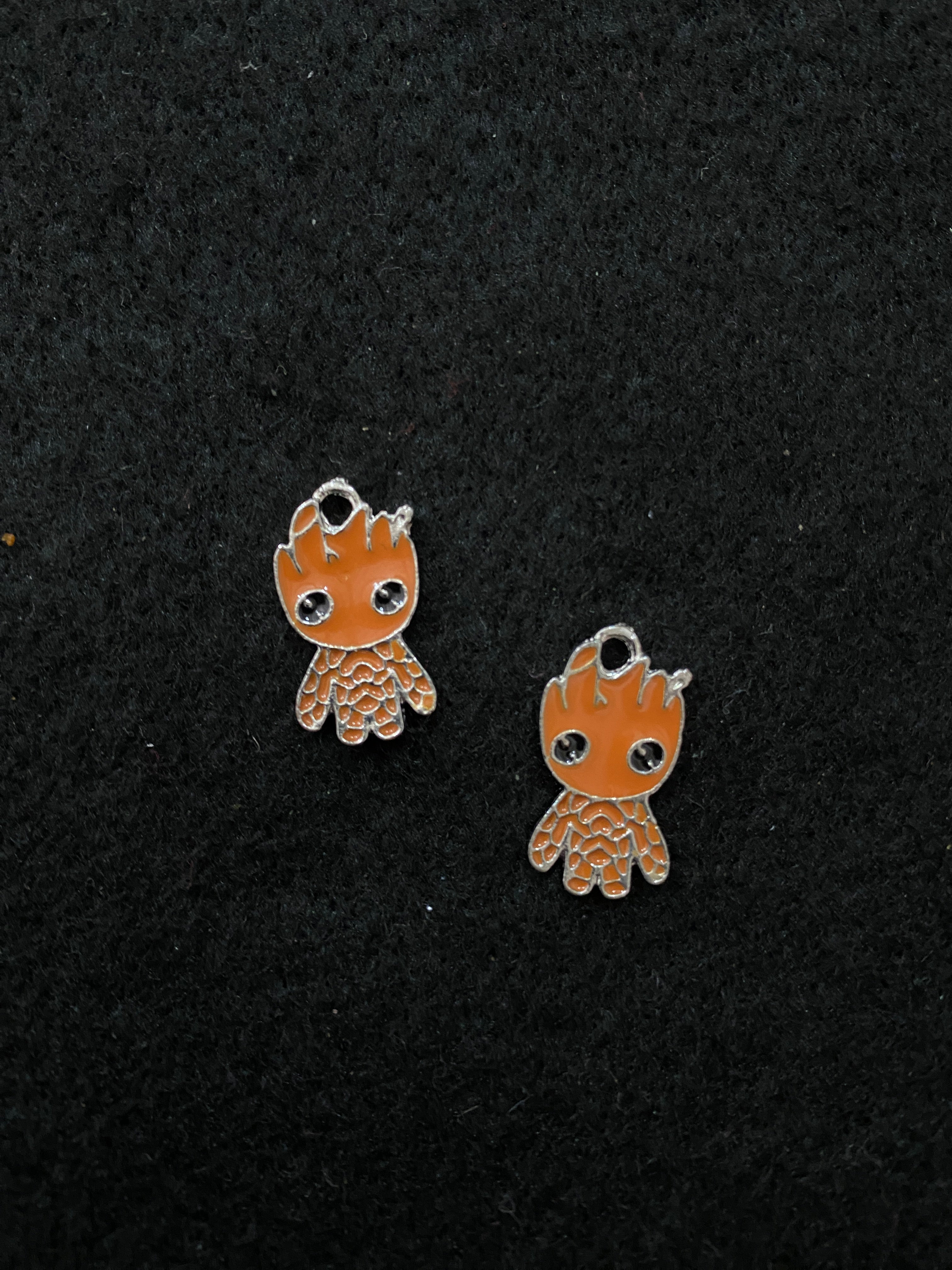 Dije Groot bebé esmaltado