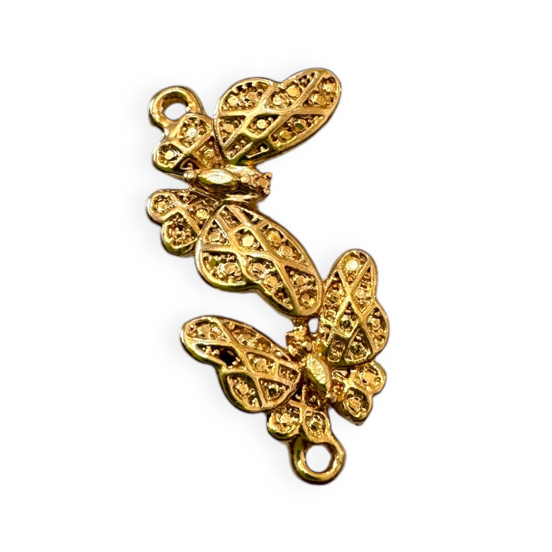 Dije Mariposa Doble Con diseño doble ojal chapa 24K