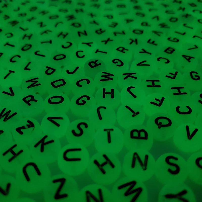 Pastilla Luminosa con Letra Negra acrilicos - Accesorios Rubi