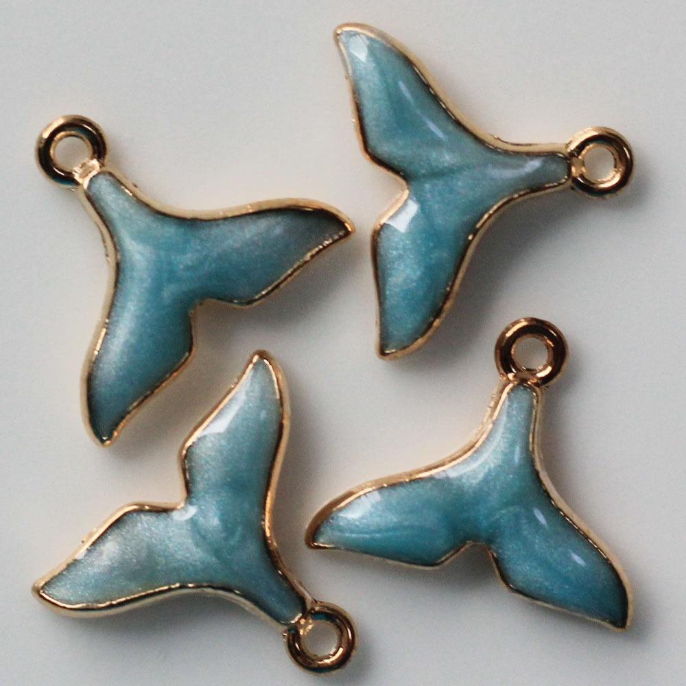 Dije Cola de Ballena Dije - Accesorios Rubi