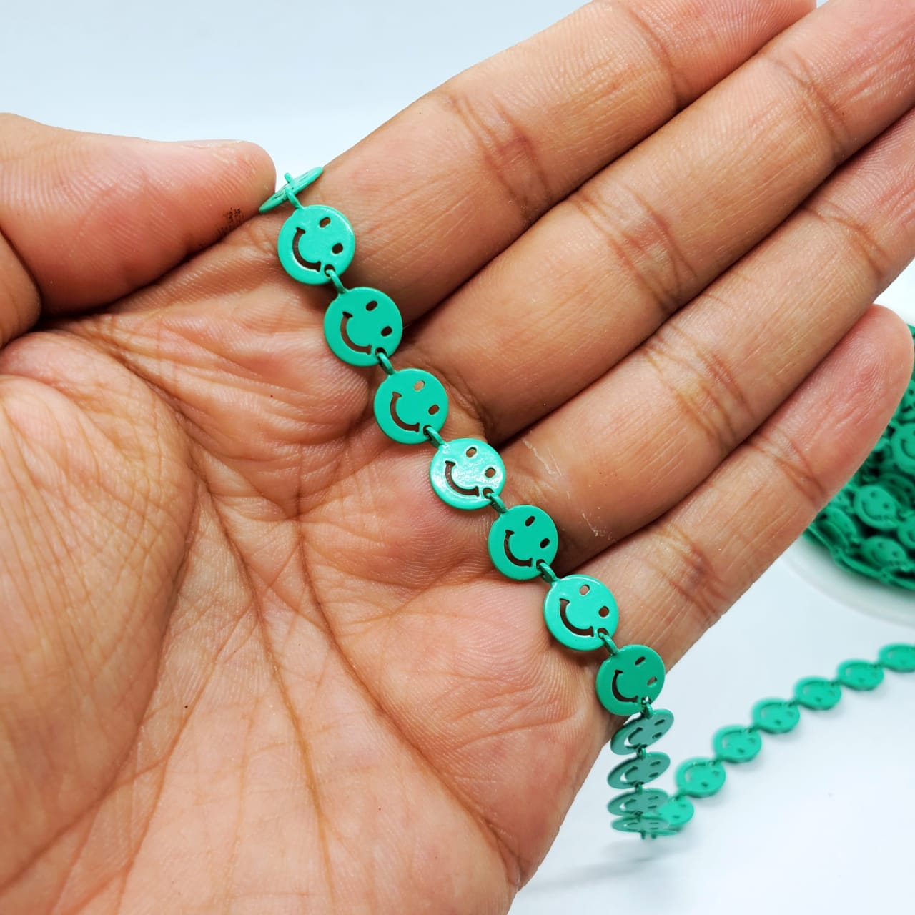 Cadena Carita Feliz Esmaltada Cadena - Accesorios Rubi