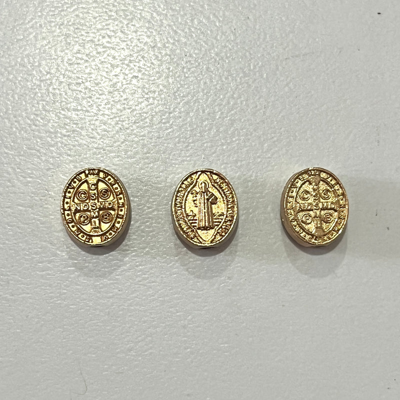 Dije San Benito ovalado Transversal Metal