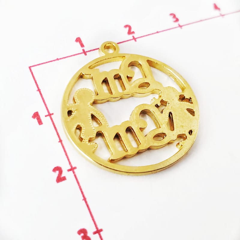 Dije Mamá 24K – Accesorios Rubi - Main Image